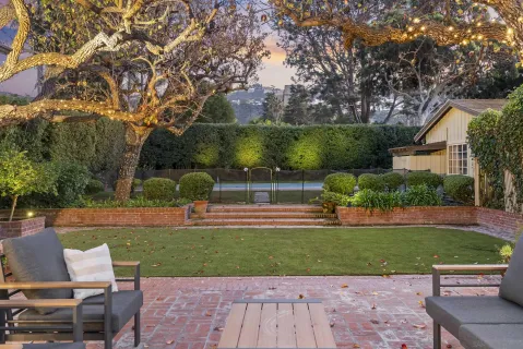 $7,200,000 | 2315 Avenida De La Playa, La Jolla, CA 92037