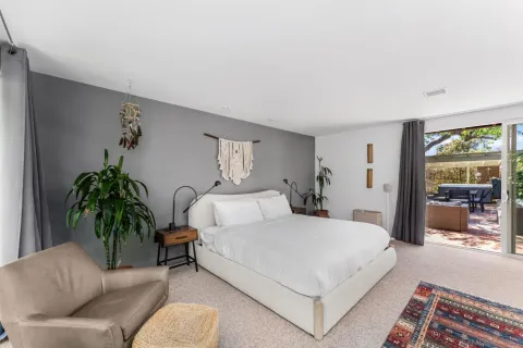 $7,200,000 | 2315 Avenida De La Playa, La Jolla, CA 92037