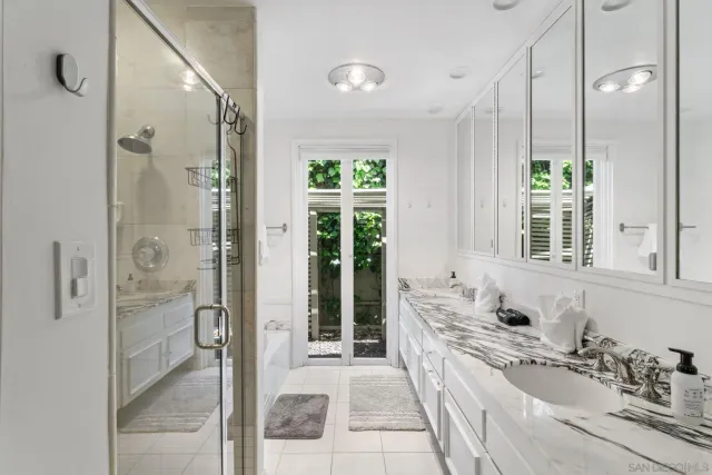 $7,200,000 | 2315 Avenida De La Playa, La Jolla, CA 92037