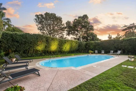 $7,200,000 | 2315 Avenida De La Playa, La Jolla, CA 92037