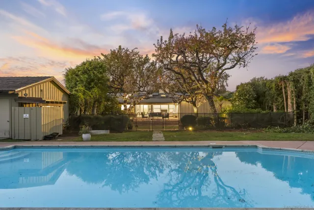 $7,200,000 | 2315 Avenida De La Playa, La Jolla, CA 92037