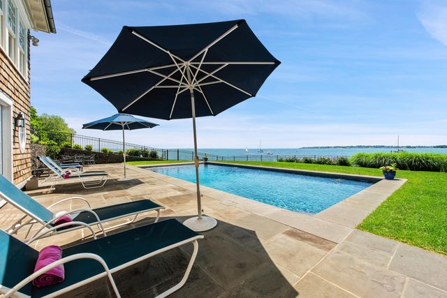 a view of a house with a big yard