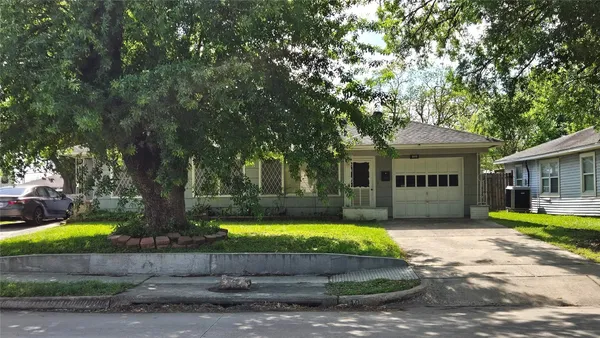 $165,000 | 940 Coleman Avenue, Pasadena, TX 77506