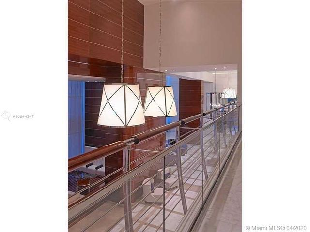 $3,470,000 | 17475 Collins Avenue, Unit 3001, Sunny Isles Beach, FL 33160