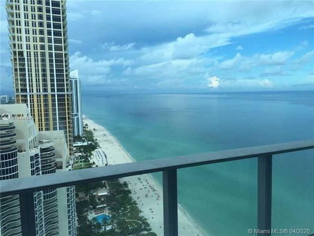 $3,470,000 | 17475 Collins Avenue, Unit 3001, Sunny Isles Beach, FL 33160
