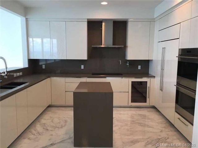 $3,470,000 | 17475 Collins Avenue, Unit 3001, Sunny Isles Beach, FL 33160