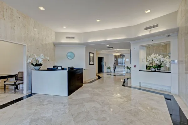 $2,200 | 2800 North Flagler Drive, Unit 101, West Palm Beach, FL 33407