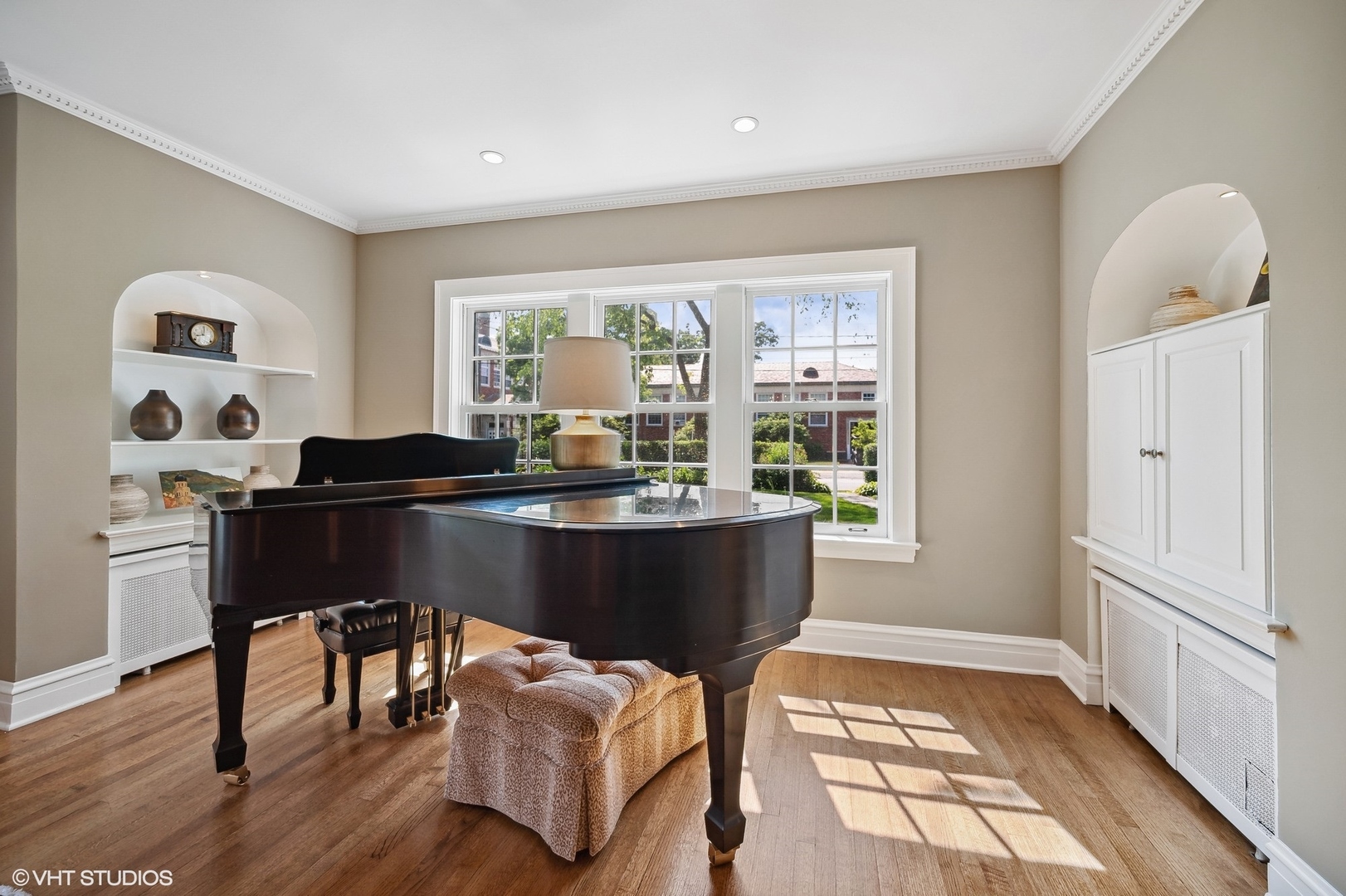 195 Ridge Avenue Winnetka, IL 60093 - Photo 12 of 52