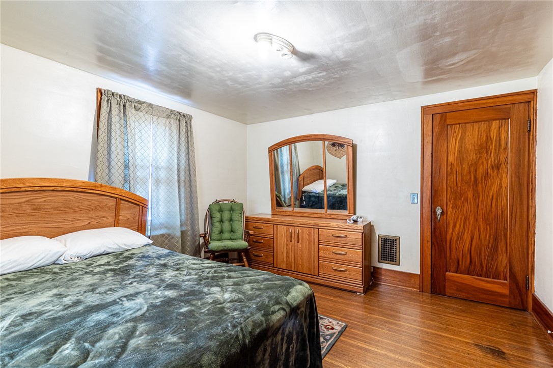 53 Warsaw Street Rochester, NY 14621 - Photo 35 of 40
