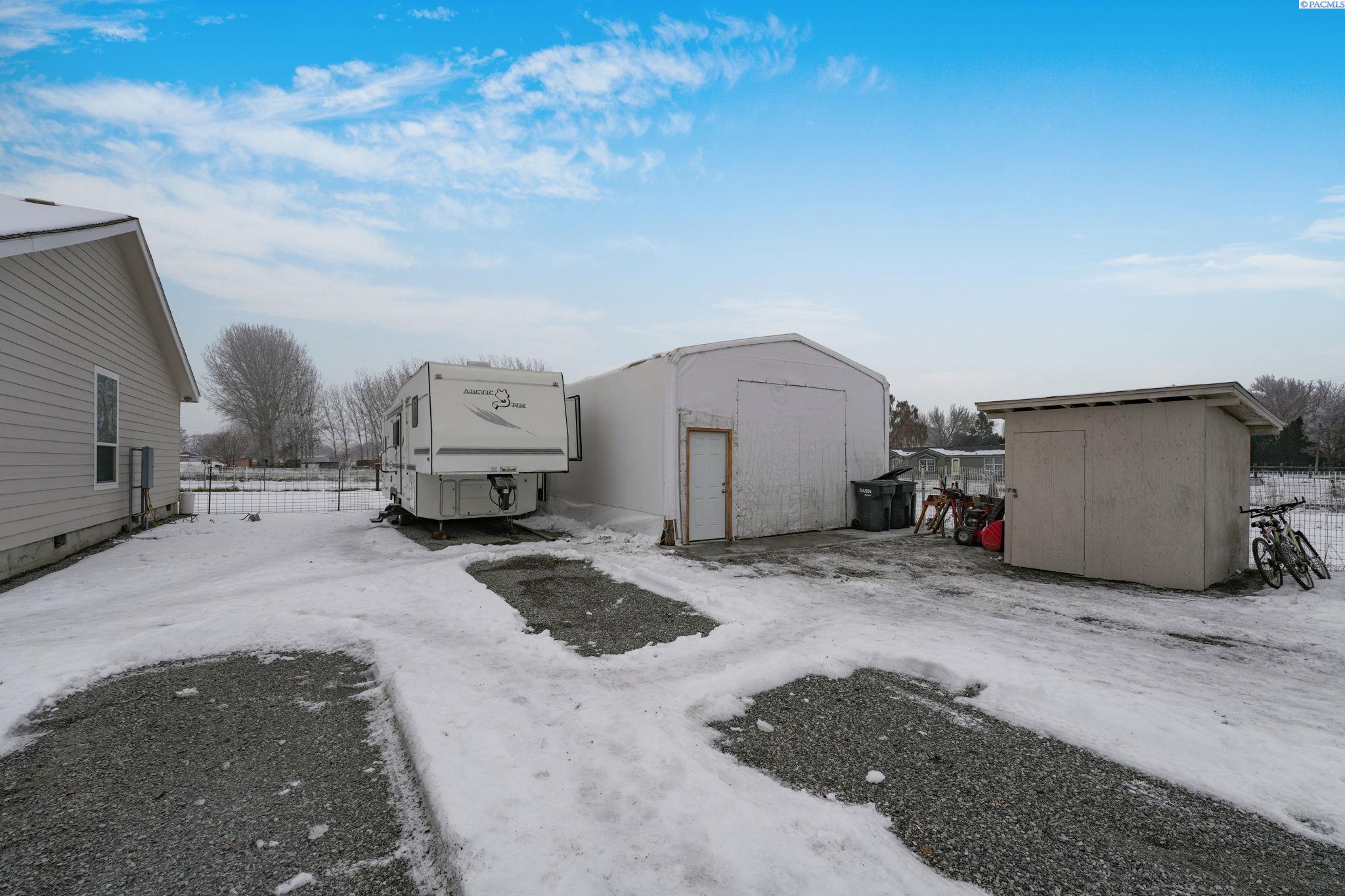 24508 South Finley Road Kennewick, WA 99337 - Photo 10 of 47 Gallery Image 10