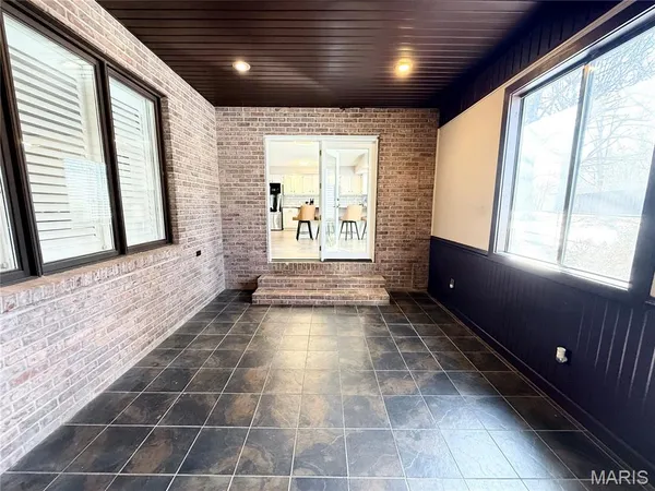 $649,000 | 11725 Fairway Cir Drive, Dexter, MO 63841