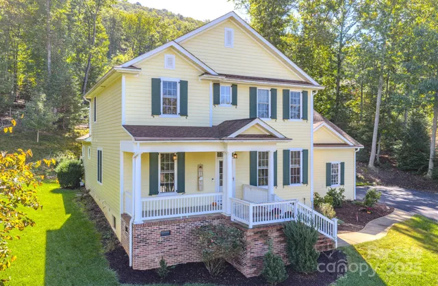 $950,000 | 16 Larue Court, Biltmore Lake, NC 28715