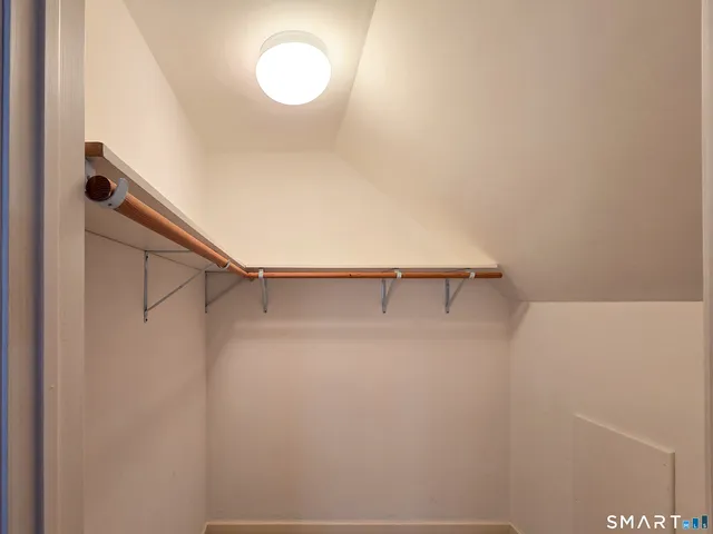 $545,000 | 1 Bittersweet Lane, Unit 1, East Lyme, CT 06357