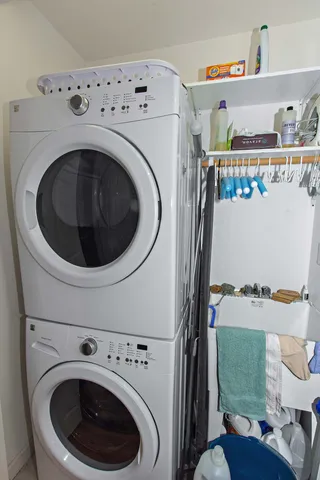 $545,000 | 1 Bittersweet Lane, Unit 1, East Lyme, CT 06357