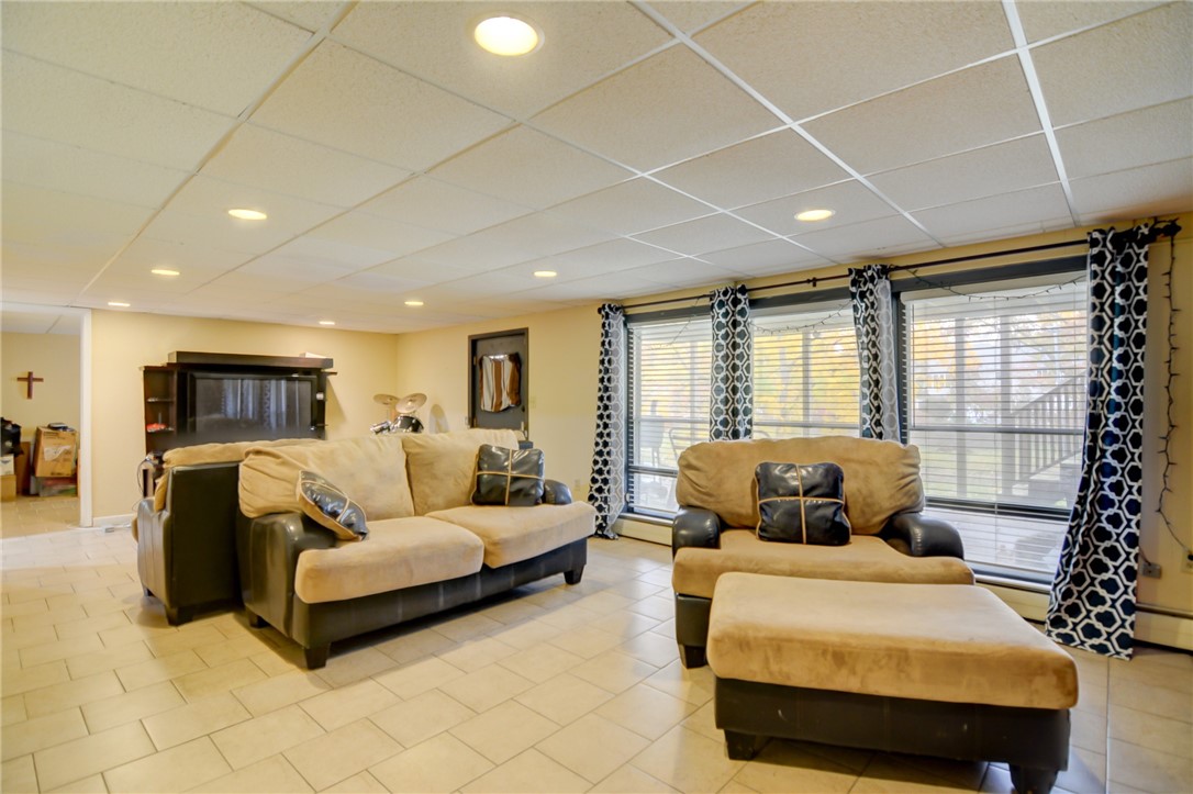2170 Hoyt Drive Decatur, IL 62526 - Photo 17 of 42 Gallery Image 17