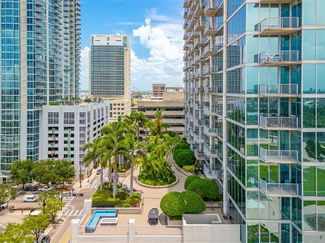 $435,000 | 777 North Ashley Drive, Unit 1009, Tampa, FL 33602