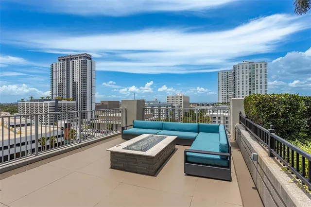 $429,000 | 777 North Ashley Drive, Unit 1009, Tampa, FL 33602