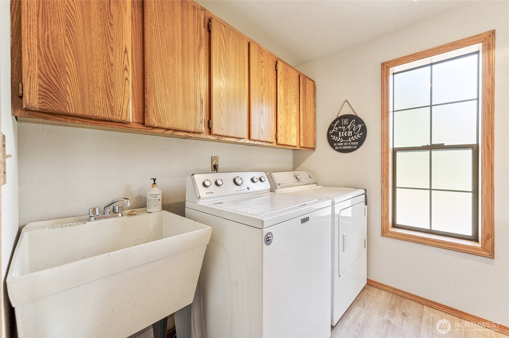 9656 North Road Peshastin, WA 98847 - Photo 26 of 40 a utility room with dryer and washer