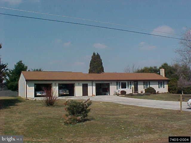 13358 Center Road Stewartstown, PA 17363 - Photo 1 of 9 Gallery Image 1