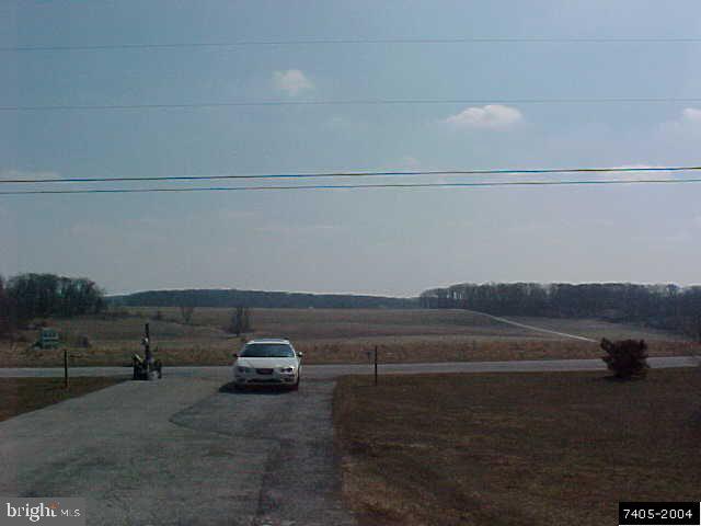 13358 Center Road Stewartstown, PA 17363 - Photo 2 of 9 Gallery Image 2