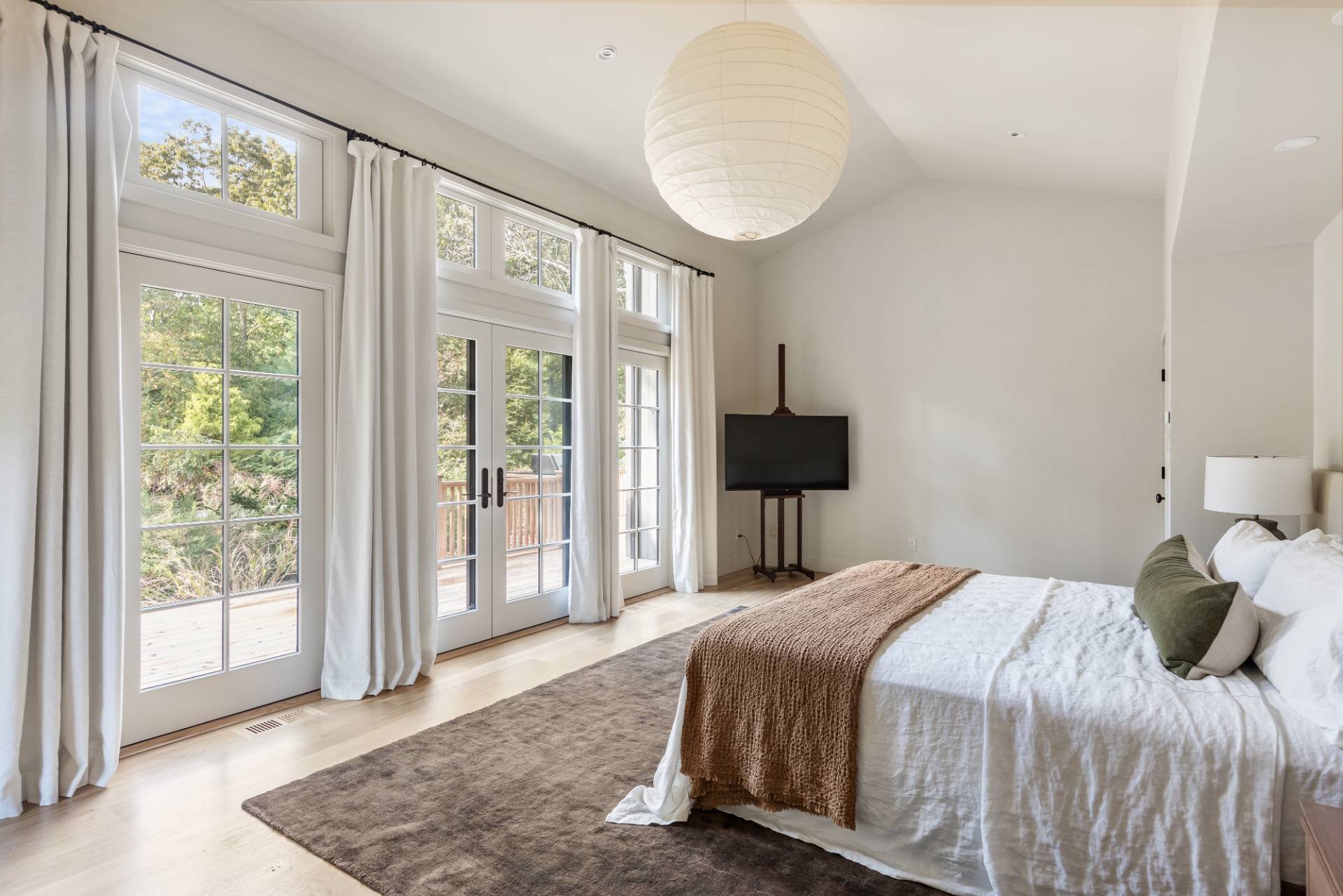 18 Renees Way East Hampton, NY 11937 - Photo 18 of 41