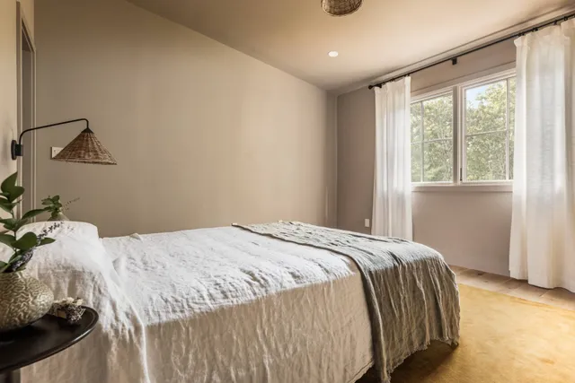 $65,000 | 18 Renees Way, East Hampton, NY 11937