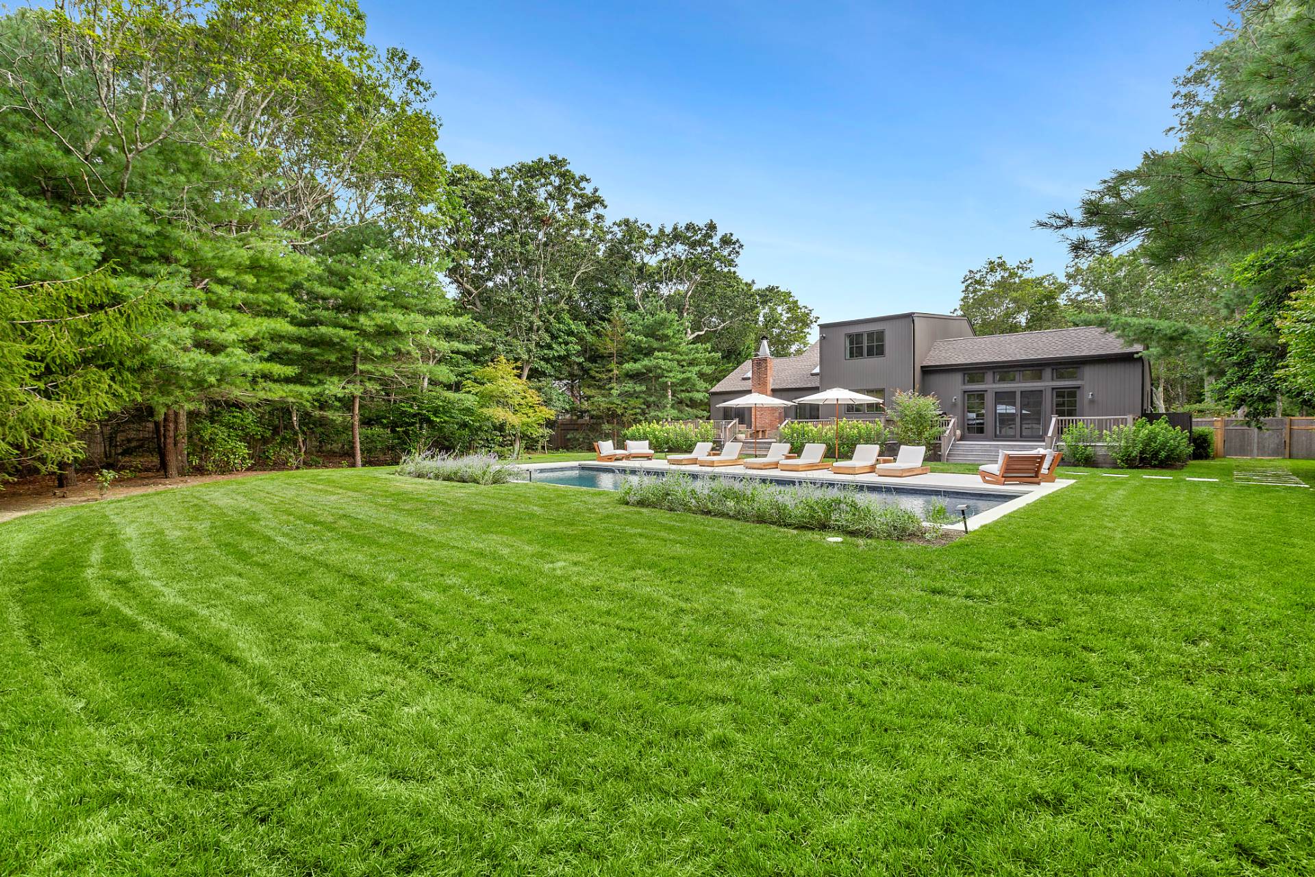 18 Renees Way East Hampton, NY 11937 - Photo 38 of 41