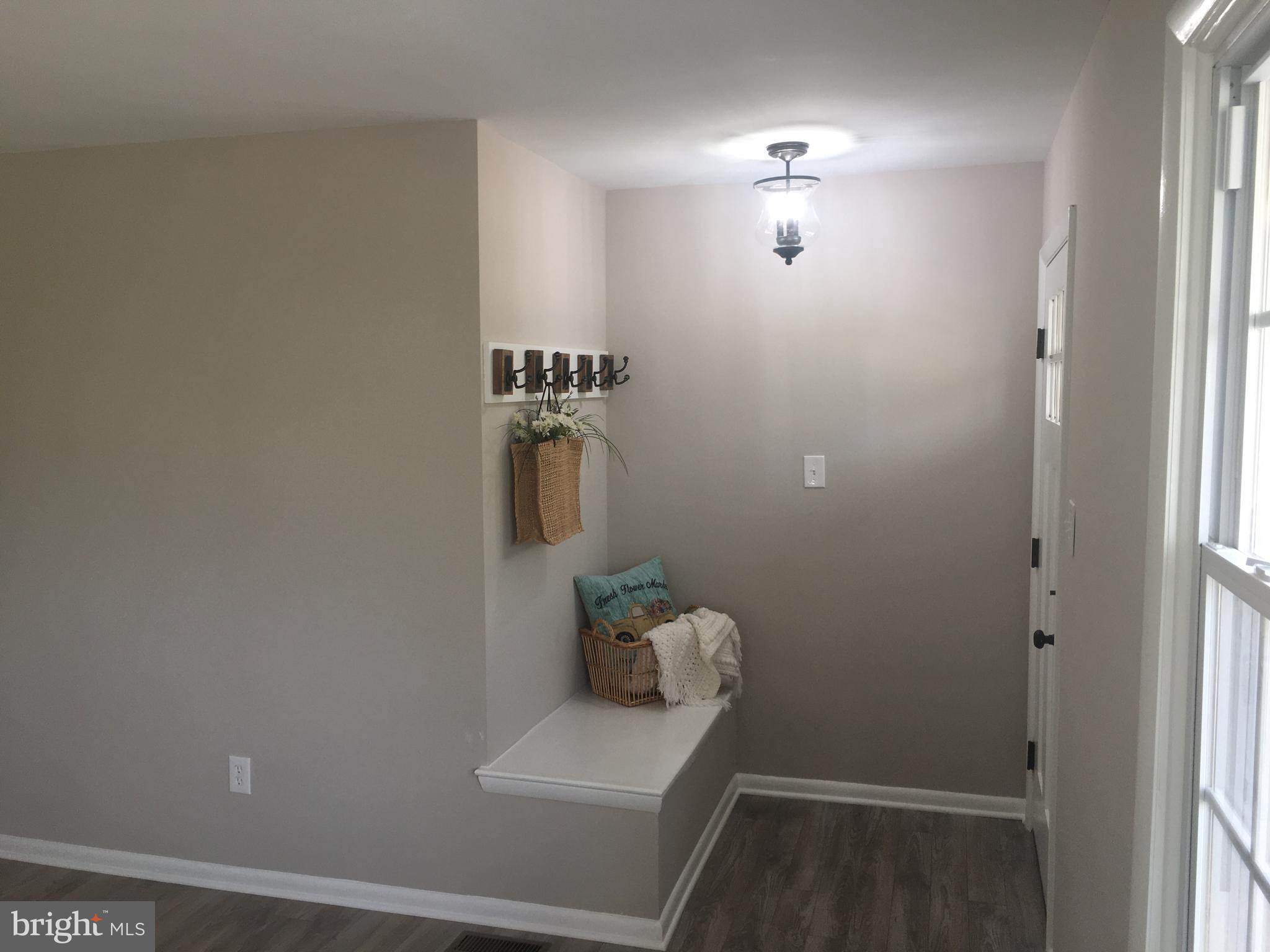 1099 Highway 45 Pilesgrove, NJ 08098 - Photo 9 of 20 Foyer