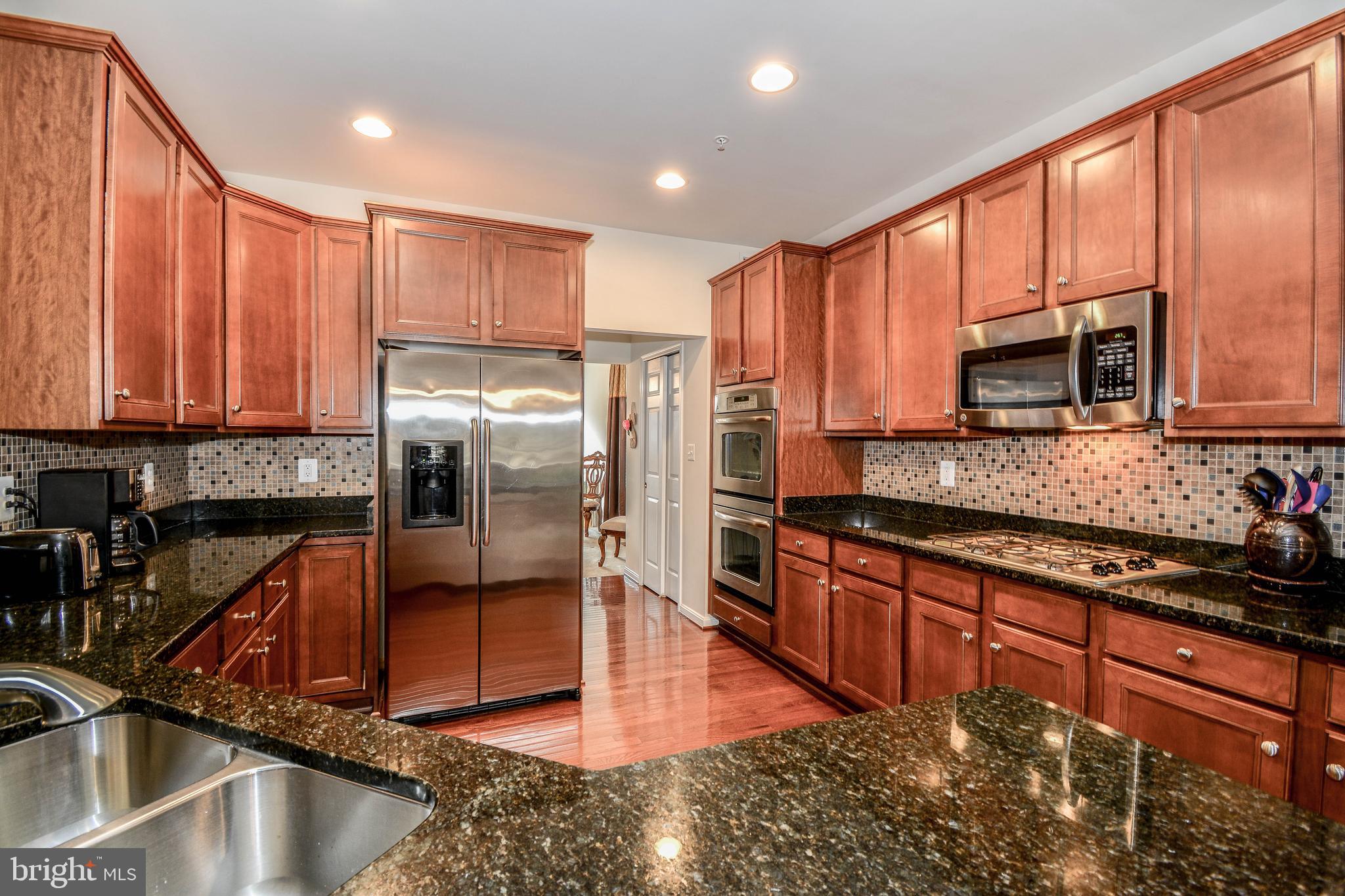 3321 Eagle Ridge Drive Woodbridge, VA 22191 - Photo 2 of 32 Kitchen