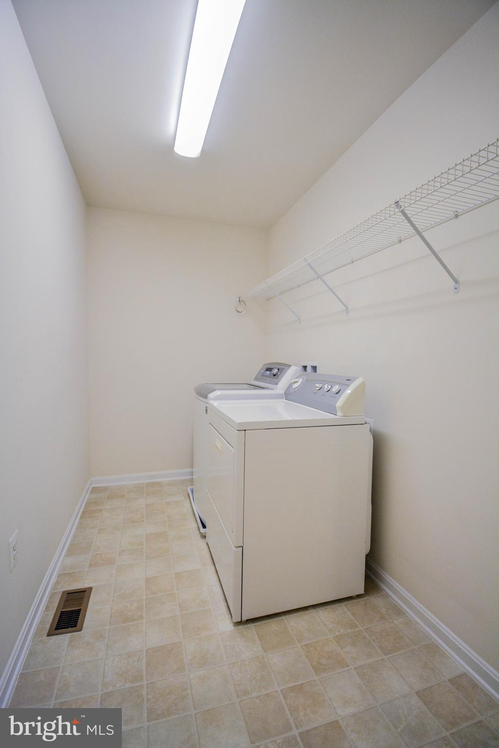 3321 Eagle Ridge Drive Woodbridge, VA 22191 - Photo 28 of 32 Upper level laundry