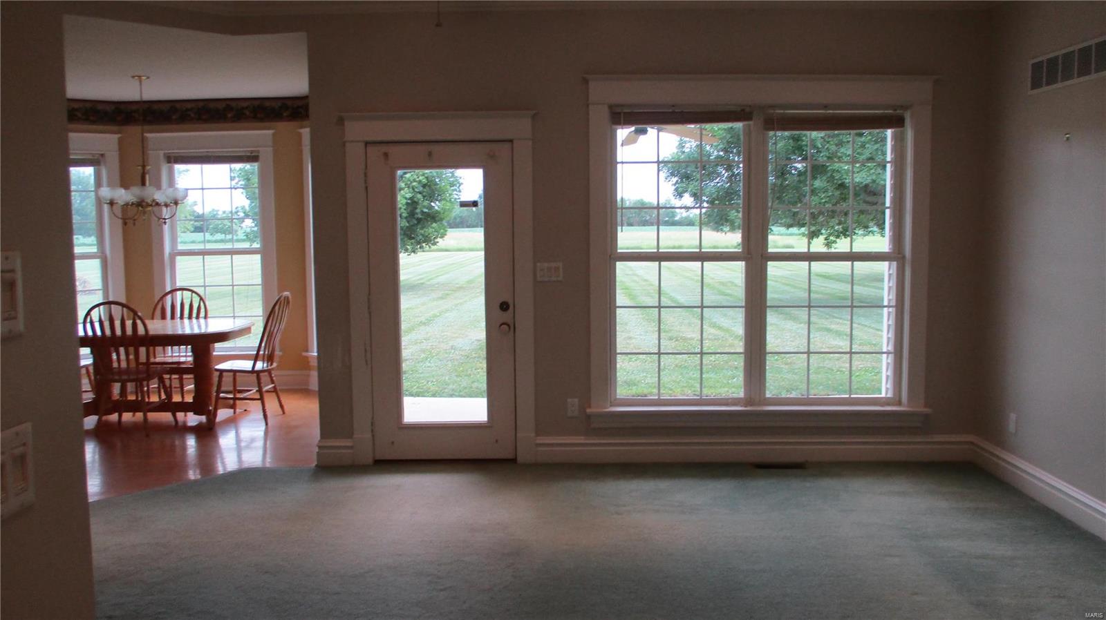 5340 Quercus Grove Road Edwardsville, IL 62025 - Photo 5 of 39