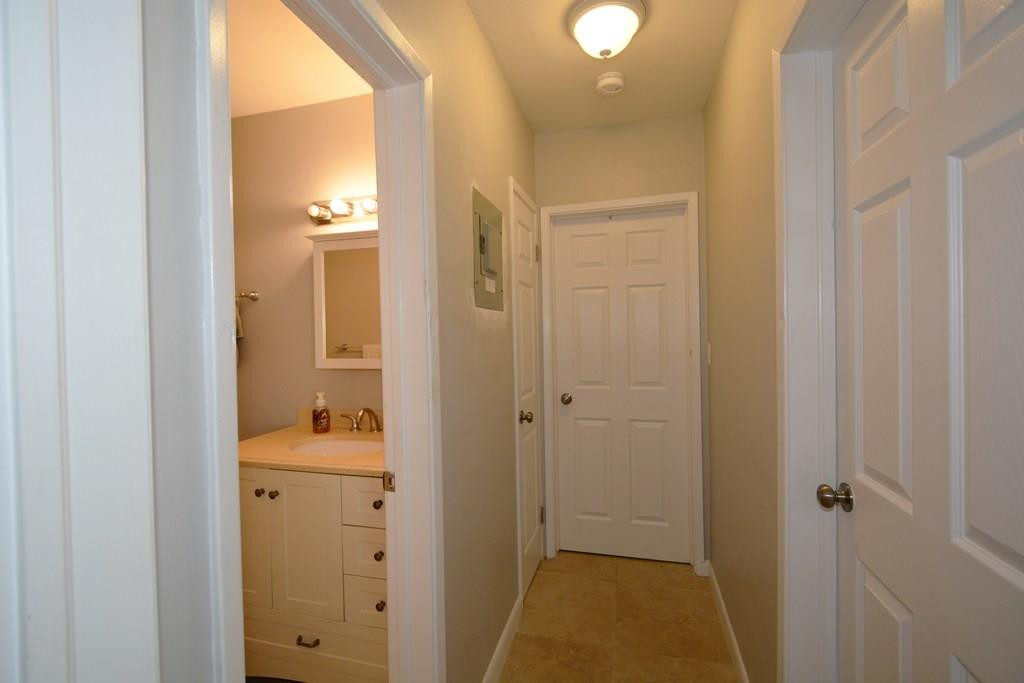 999 North Riverside Drive, Unit 10 Pompano Beach, FL 33062 - Photo 11 of 27 Photo 11