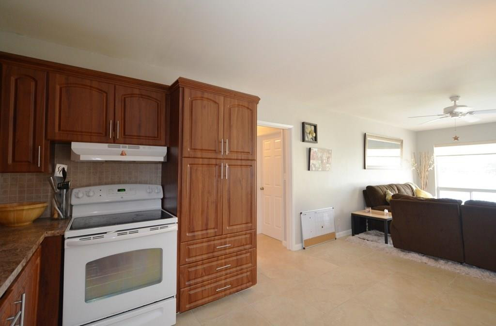 999 North Riverside Drive, Unit 10 Pompano Beach, FL 33062 - Photo 14 of 27 Photo 14
