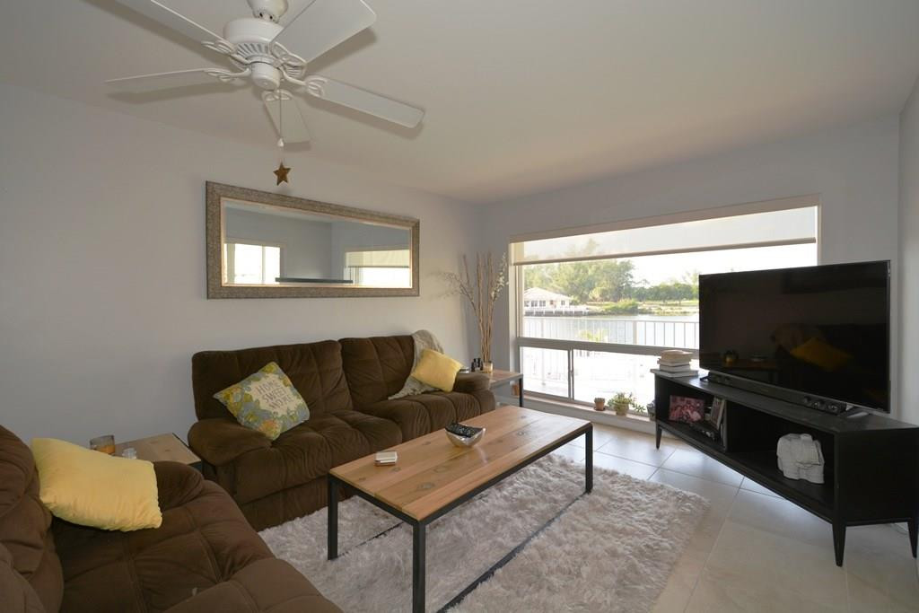 999 North Riverside Drive, Unit 10 Pompano Beach, FL 33062 - Photo 17 of 27 Photo 17