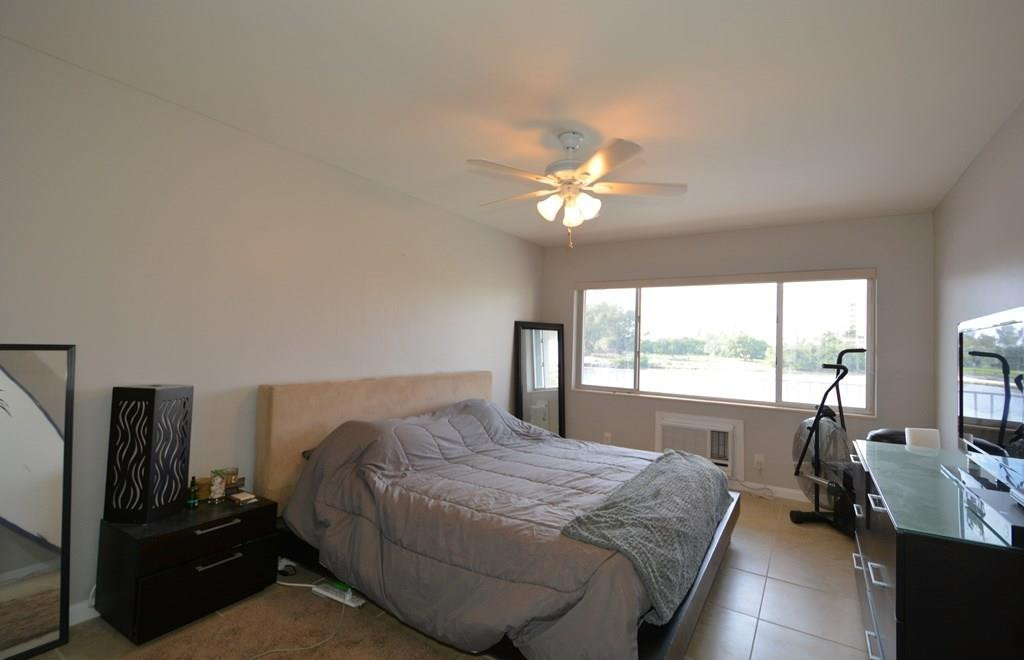 999 North Riverside Drive, Unit 10 Pompano Beach, FL 33062 - Photo 2 of 27 Photo 2