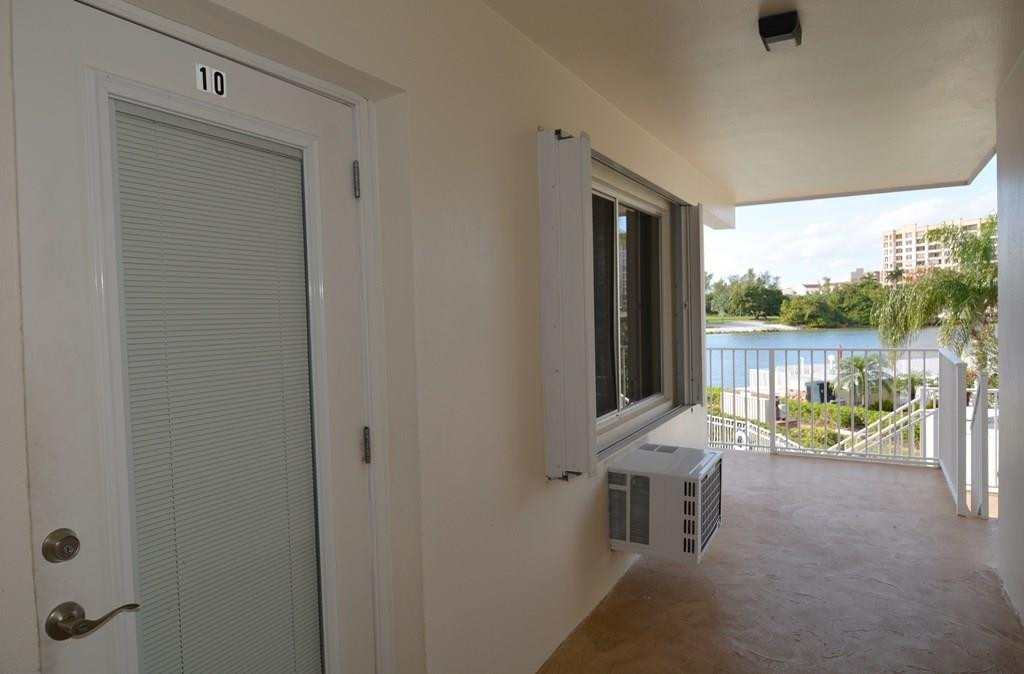 999 North Riverside Drive, Unit 10 Pompano Beach, FL 33062 - Photo 8 of 27 Photo 8