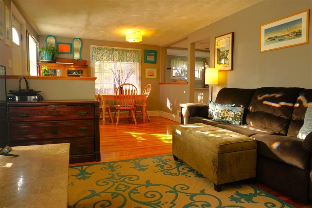 35 Vesey Road Randolph, MA 02368 - Photo 13 of 29 Gallery Image 13