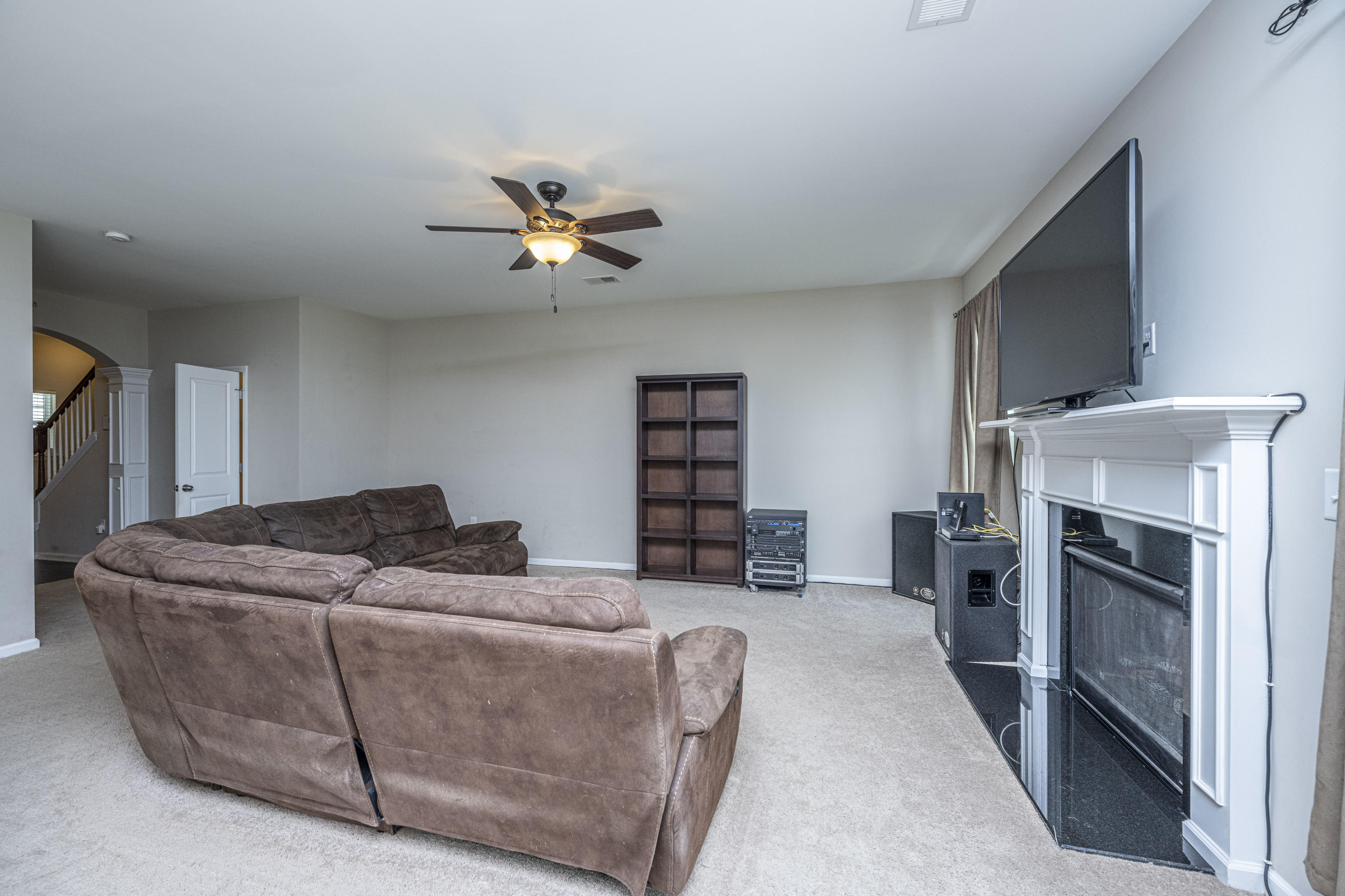 7762 Discovery Road North Charleston, SC 29420 - Photo 5 of 35 lr 1