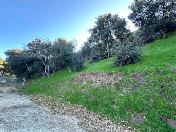 $2,000 | 0 Cliffedge Drive, Santa Clarita, CA 91350