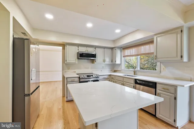 $3,950 | 13905 Huxley Cove Court, Silver Spring, MD 20906