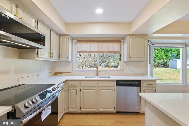 $3,950 | 13905 Huxley Cove Court, Silver Spring, MD 20906