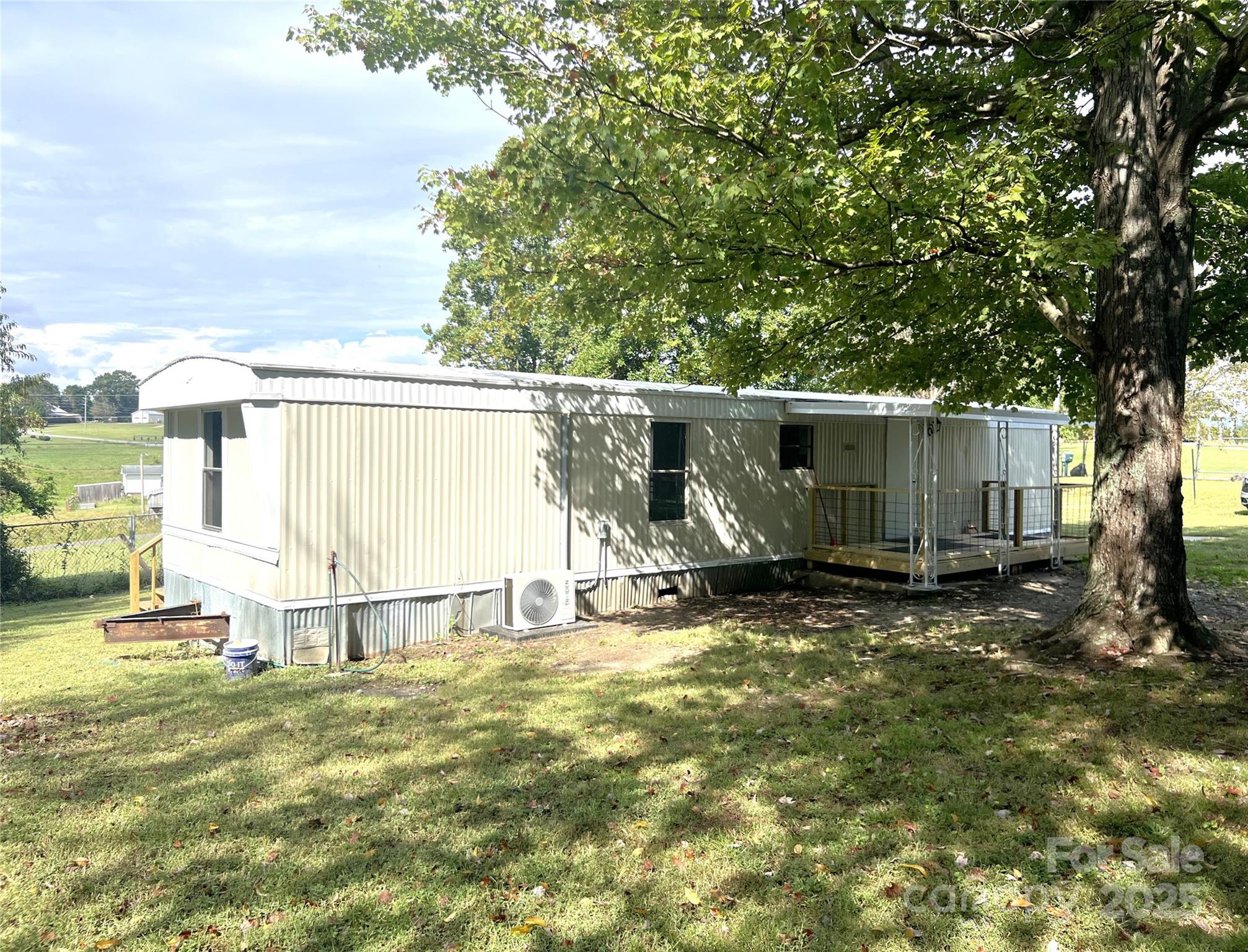 3674-l R Lr Walker Road Morganton, NC 28655 - Photo 15 of 21 a backyard of a house with table and chairs