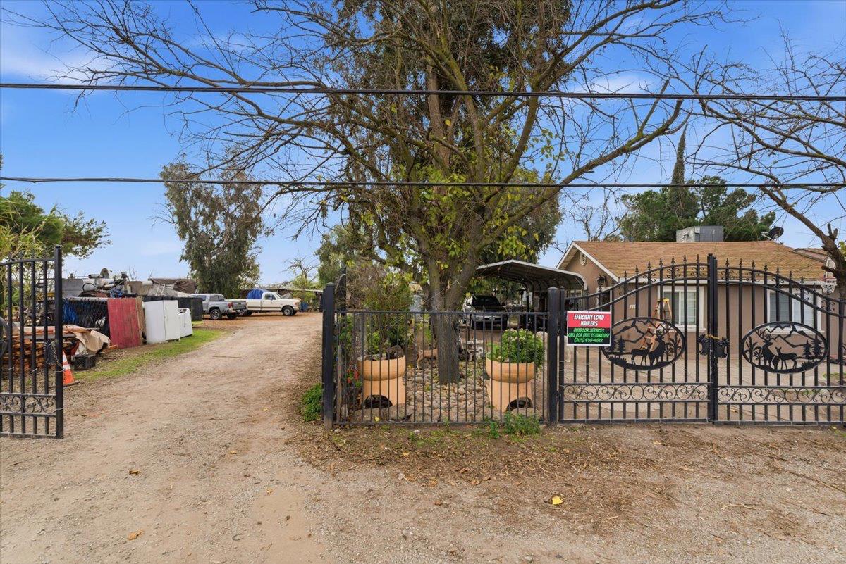 3902 Arch Road Stockton, CA 95215 - Photo 2 of 30