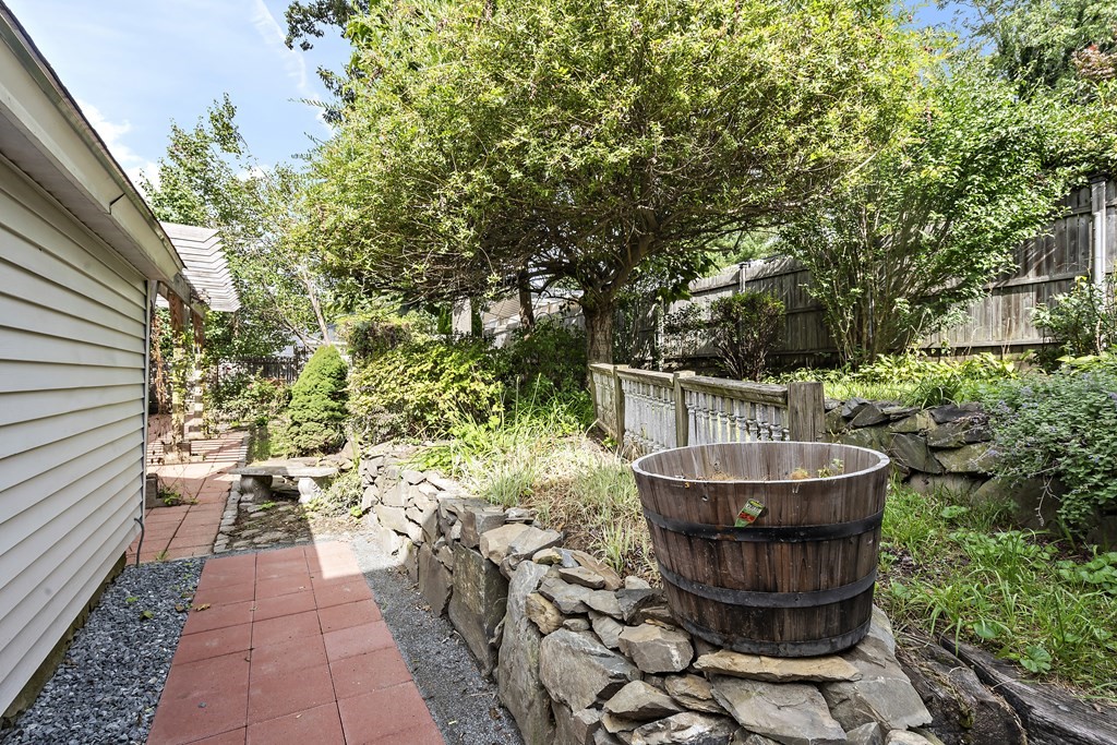 719 Riverside Drive Lawrence, MA 01841 - Photo 3 of 24 Gallery Image 3