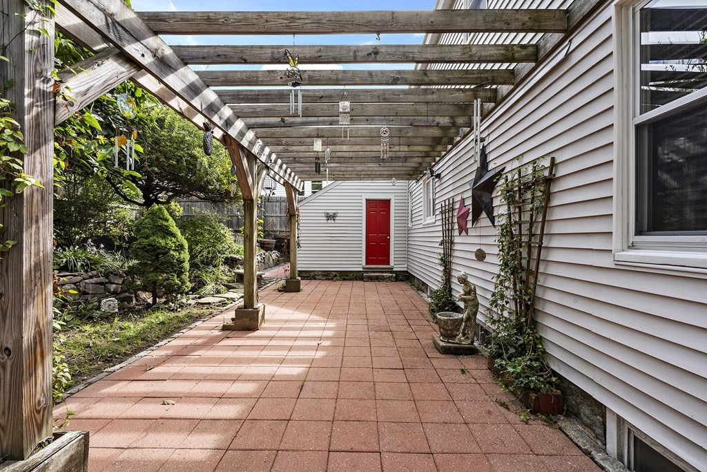 719 Riverside Drive Lawrence, MA 01841 - Photo 6 of 24 Gallery Image 6
