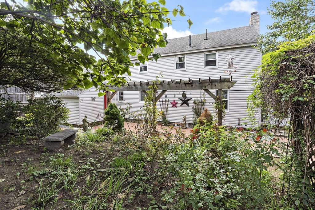 719 Riverside Drive Lawrence, MA 01841 - Photo 7 of 24 Gallery Image 7