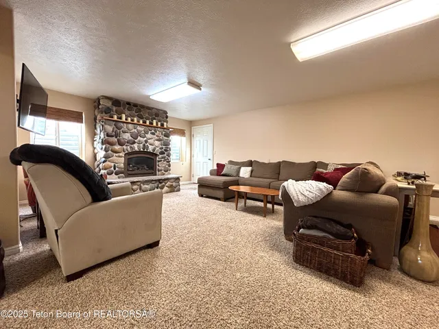 $1,199,000 | 1365 Tom's Canyon Road, Auburn, WY 83111