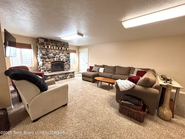 $1,199,000 | 1365 Tom's Canyon Road, Auburn, WY 83111