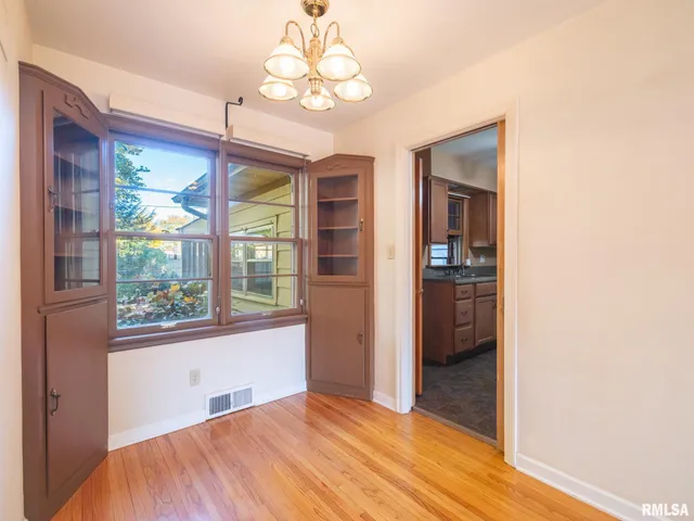 $133,900 | 207 West Maywood Avenue, Peoria, IL 61604