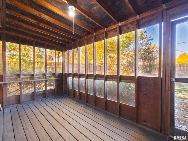 $133,900 | 207 West Maywood Avenue, Peoria, IL 61604